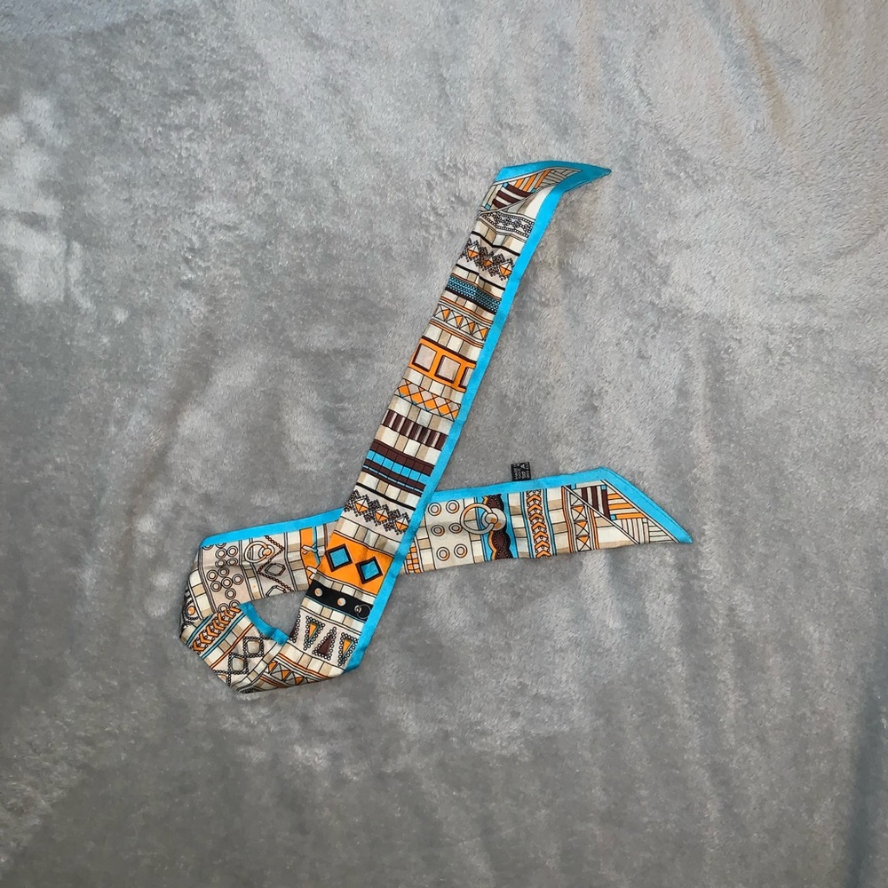 Hermès Silk Neck Scarf